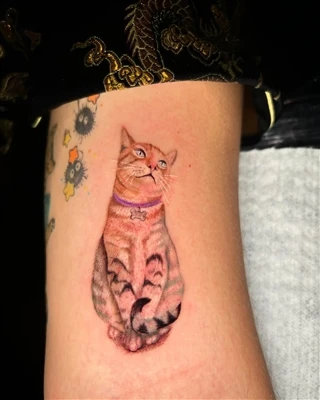 Tatoo kòm tribi: mèt bèt kay onore zanmi fourur ak ti lank